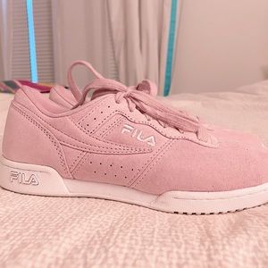 NWOT Pink Fila shoes
